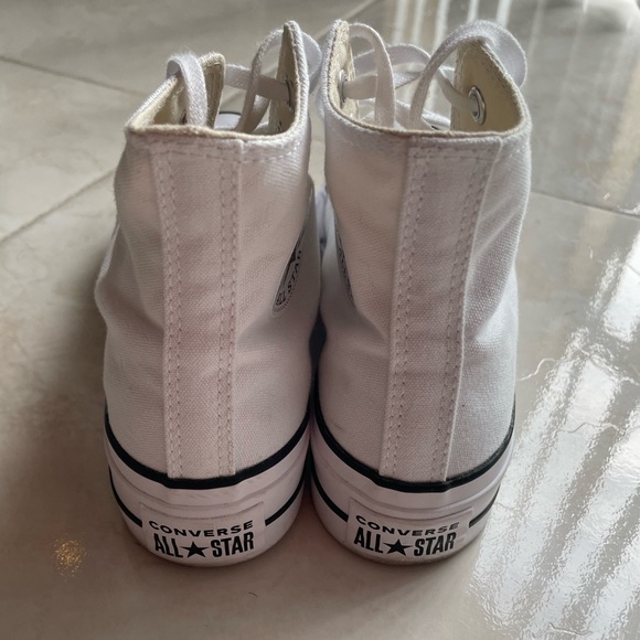 Chuck Taylor All Star Lift Platform Canvas: WOMEN'S HIGH TOP SHOE - Picture 3 of 4